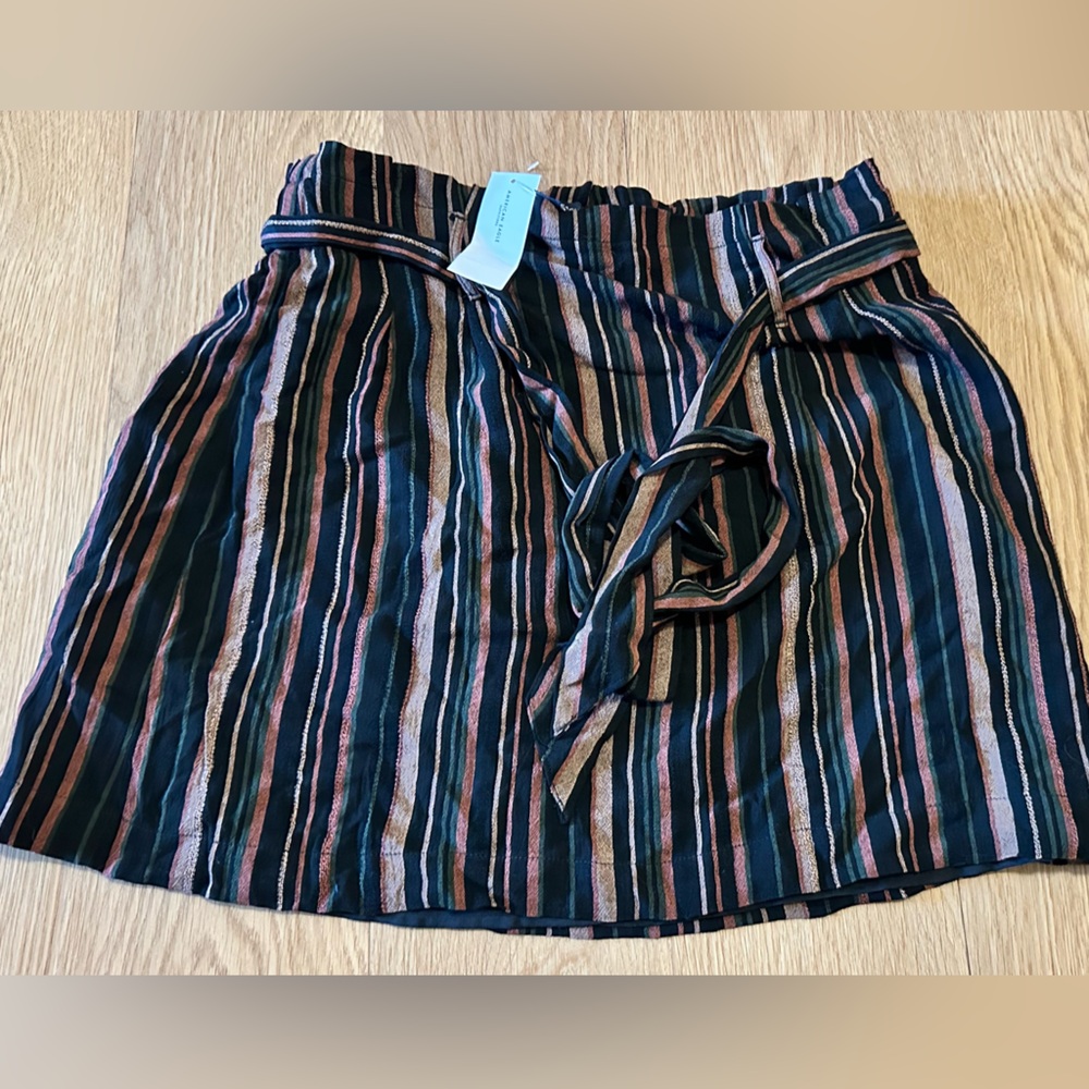 American Eagle Outfitters Black green brown Striped Mini Skirt 2 layers NWT belt